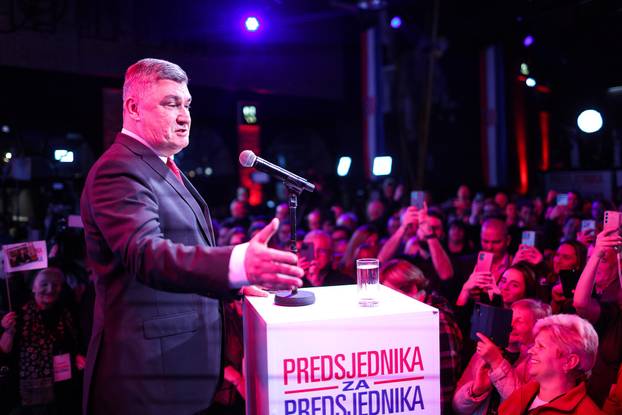 Zagreb: Zoran Milanović obratio se okupljenima nakon prvog kruga predsjedničkih izbora