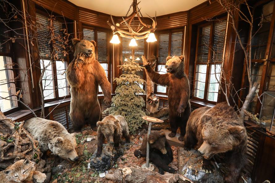 24SATA Izložba "100 godina hrvatskog lovstva" u Lovačkom muzeju