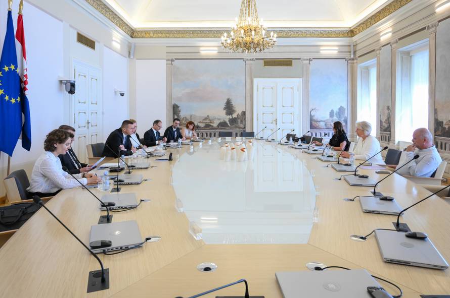 Prva sjednica povjerenstva Ivana Penave: 'Pridonosi političkoj zrelosti društva'