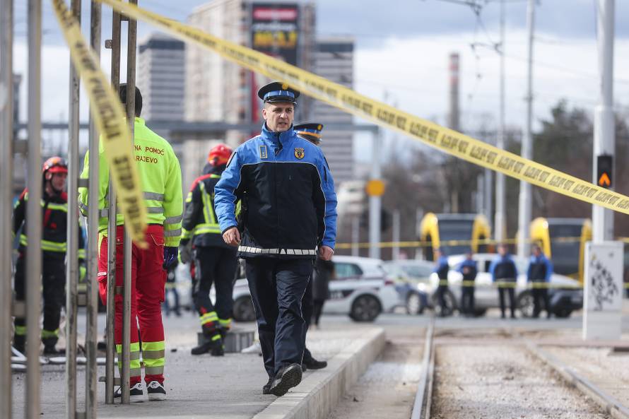 Sarajevo: Tramvaj iskočio iz tračnica u središtu grada