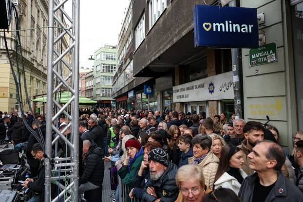 Sarajevo: Okupljanje građana u čast Halidu Bešliću