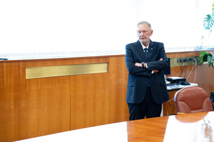 Zagreb: Davor Bo&zcaron;inovi&cacute; o femicidu u Slatini