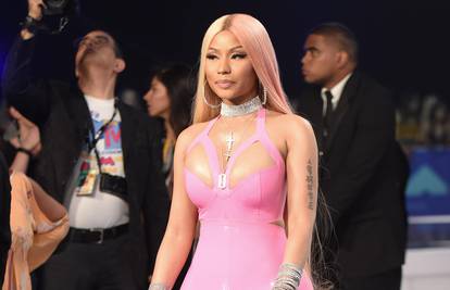 Sve joj se urezalo: Nicki Minaj u PVC odijelu pokazala previše