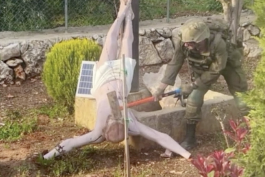 Netanyahu se ispri&ccaron;ao nakon &scaron;to je izraelski vojnik u Libanonu uni&scaron;tio kip Isusa: &lsquo;Zapanjen i o&zcaron;alo&scaron;&cacute;en sam&rsquo;