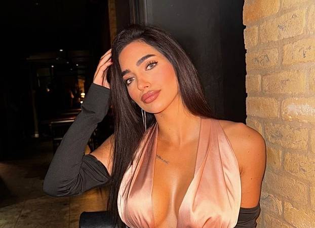 FOTO Šime opet ljubi? Bio je s Majom, Laura ga zavodila: Ove su se djevojke 'borile' za njega