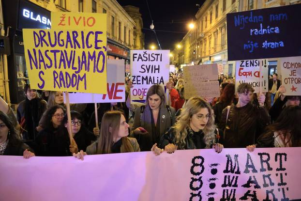 Zagreb: Održan jubilarni 10. Noćni marš za prava žena "Žene – kičma otpora"