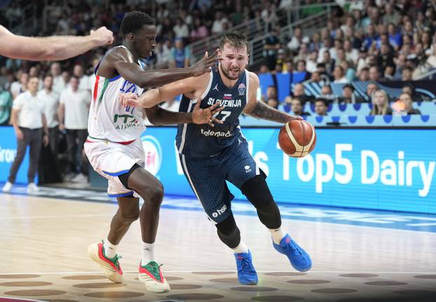 FIBA EuroBasket 2025 - Round of 16 - Italy v Slovenia
