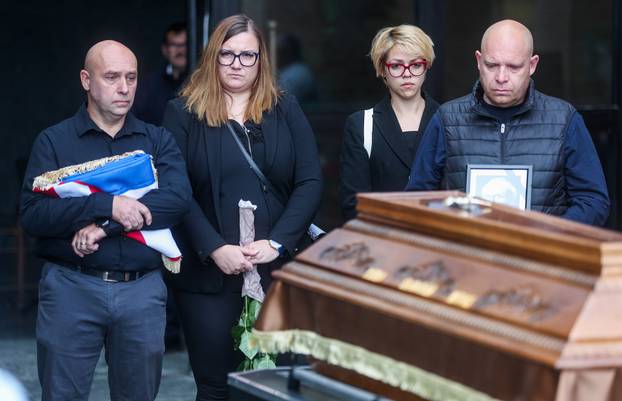 Zagreb: Posljednji ispra?aj hrvatskog branitelja Pavla Slobodana Mudrog