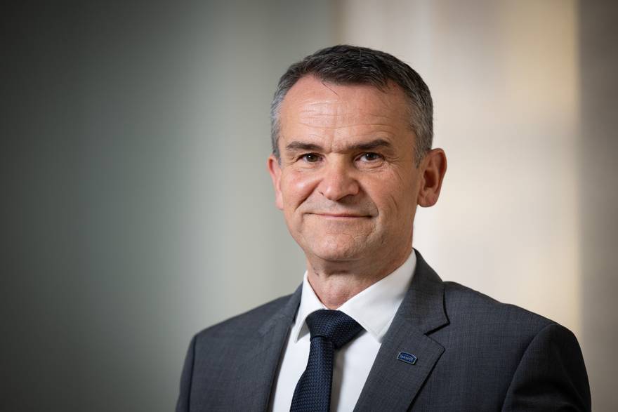 &Scaron;to sve ima novi &scaron;ef HNB-a: Stan, vikendicu, dionice, obveznice. Ni pla&cacute;a nije lo&scaron;a