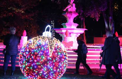 Paljienjem prve svijeće u Đardinu započeo Advent u Splitu