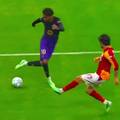 VIDEO Fenomenalna asistencija Yamala! Zaplesao u Istanbulu na o&ccaron;aj Turaka, Barca okrenula