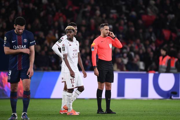 Paris Saint-Germain v FC Metz - Ligue 1 McDonald's 2025/2026