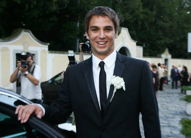 ARHIVA - 2008. Zagreb: Vjen?anje Nike Kranj?ara i Simone Fistri? u Crkvi sv. Ivana Krstitelja