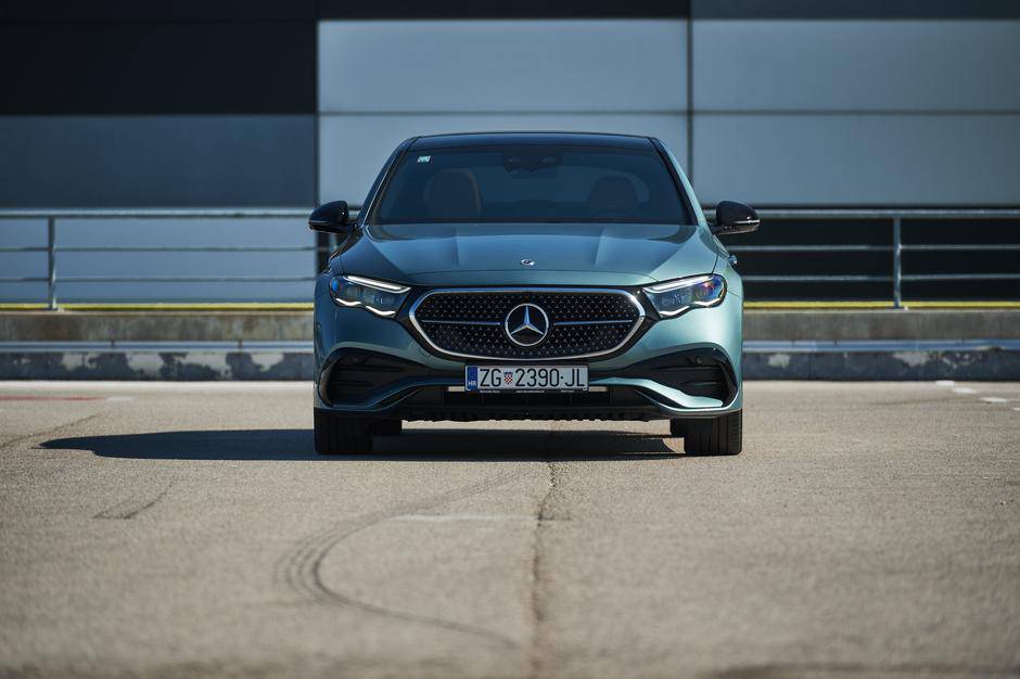 Premijera pravog tehnološkog čuda: Novi Mercedes E-klase stigao je i na hrvatsko tržište