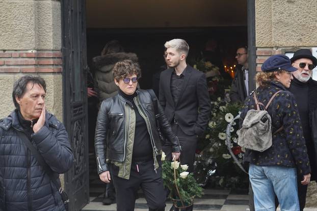 Beograd: Sahranjen Milan Laća Radulović, sin Marine Tucaković