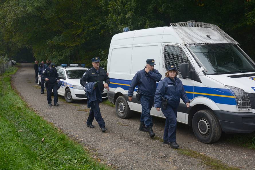 Horor kod Kutine: U autu našli tijela majke i dvoje male djece