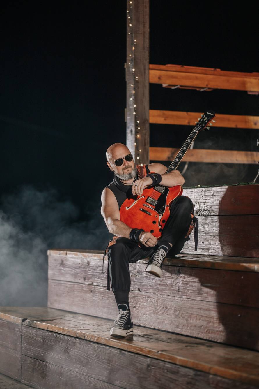 Dečko Danijele Martinović za 24 sata o novoj pjesmi: 'To je jedan specifičan muško ženski odnos'