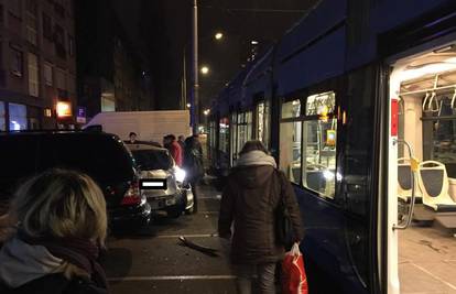 Sudar automobila i tramvaja u Zagrebu: Nitko nije ozlijeđen