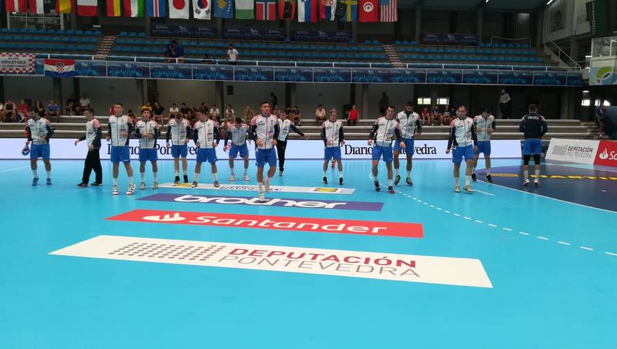 Juniori grle svoga izbornika, Dominiković bez mrlje na SP-u