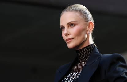 Charlize Theron ismijala svadbu Bezosa i Lauren: 'Nisu me zvali, ali to je u redu jer su bezveze'