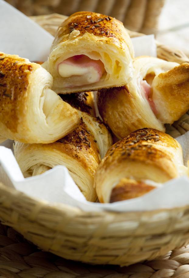 Podižu tlak: 27 namirnica koje imaju više soli nego što mislite