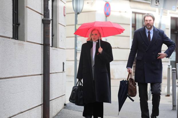 Rijeka: Privođenje Roberta Di Caprija i supruge Iris Kramarić