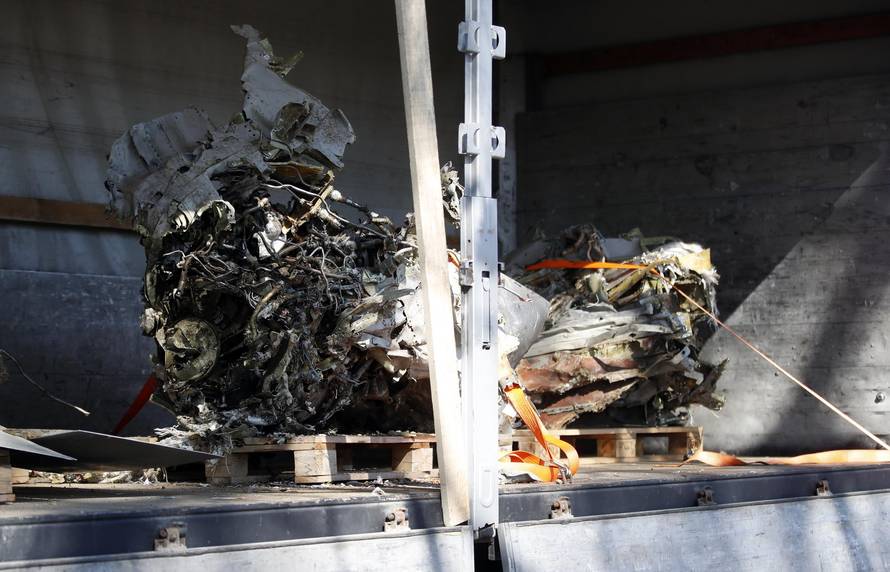 Zagreb: Na konferenciji za medije prikazani izvučeni dijelovi letjelice