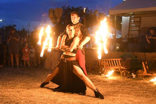 Koprivnica: Vatroshow na Renesansnom festivalu