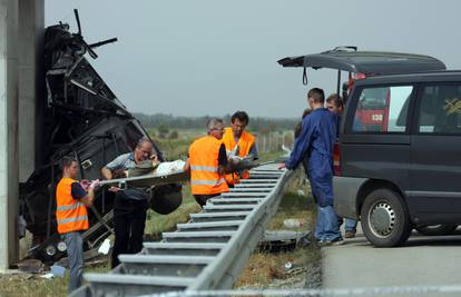 Slovački autobus smrti na A1: Vrištali su pod tonama željeza