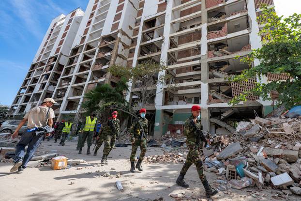 Aftermath of earthquakes, in Venezuela