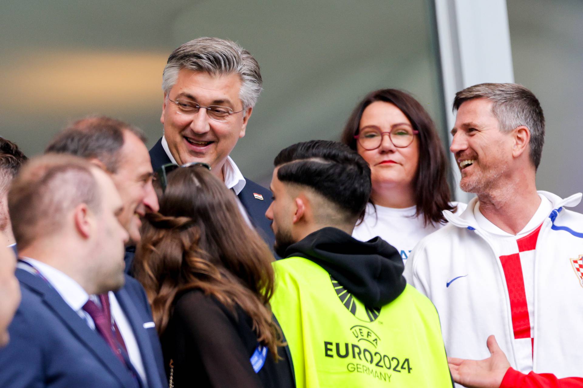 Hamburg: Premijer Plenković na  susretu  Hrvatske i Albanije u 2. kolu skupine B na Europskom prvenstvu