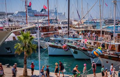 Rekordni vikend! Kroz trajektnu i zračnu luku u Splitu proći će 106.000 putnika u oba smjera