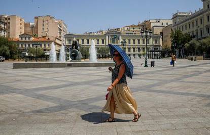 Grčka se bori s prvim toplinskim valom ove godine, u Ateni temperatura i do 45 stupnjeva