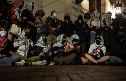 VIDEO Propalestinski prosvjednici zauzeli zgradu američkog sveučilišta