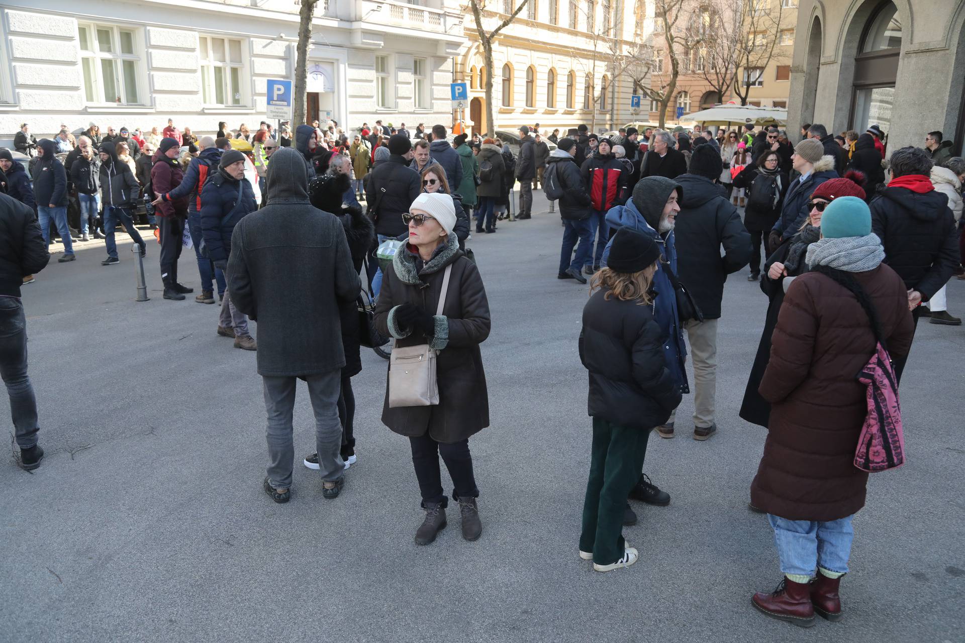 Prosvjed ‘Oprostite što smetam, ne mogu disati’