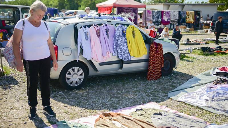 FOTO Nema čega nema na Hreliću: Od gramofonskih ploča do starih erotskih časopisa