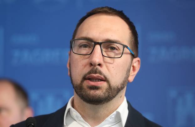 Zagreb: Tomaševi? održao presicu nakon što je danas opet otkazana sjednica Gradske Skupštine