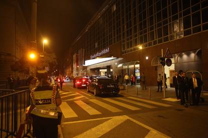 Zagreb: Turski predsjednik u štićenoj koloni stigao pred Sheraton