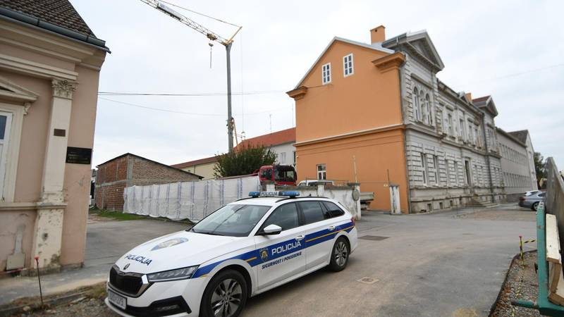 Zid se urušio na dvojicu radnika u Bjelovaru i usmrtio ih: 'Cijela zgrada se zatresla, svi su čuli...'