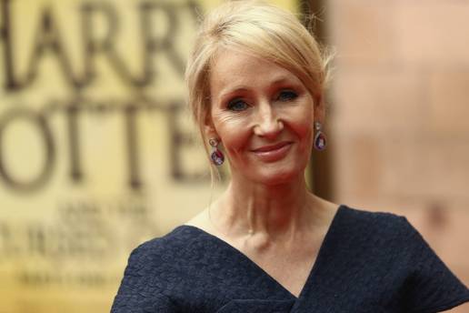 J. K. Rowling uputili prijetnju bombom na Twitteru, ona ubrzo odgovorila snažnom porukom