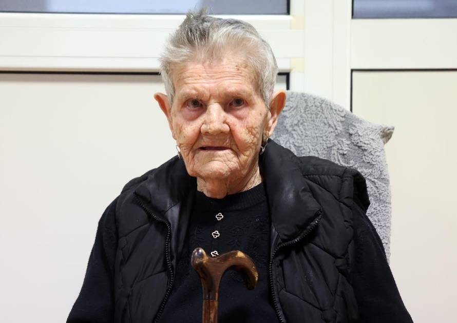 Šibenik: U Cvjetnom domu Ljeposava Periši? proslavila 100. ro?endan