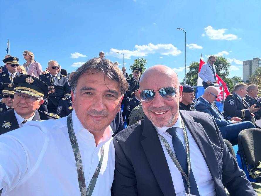 Trofejni izbornici Dalić i Tucak objavom s mimohoda dirnuli pratitelje, uz njih i Blanka Vlašić