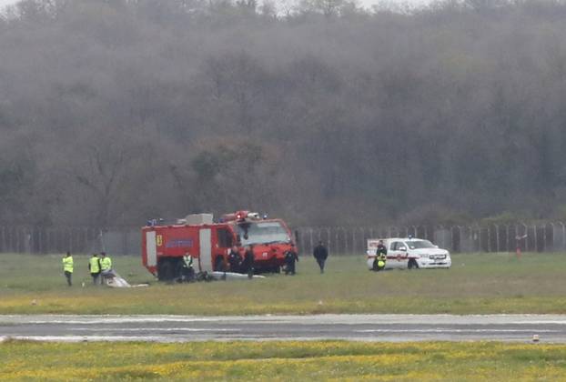 U Puli pao mali avion, dvoje ljudi poginulo