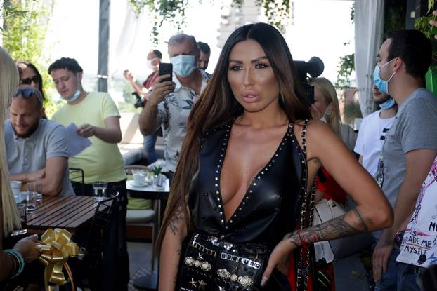 Beograd: Promocija knjige "Elitna prostitutka" Jasmine Ane održana u hotelu "Heritage"