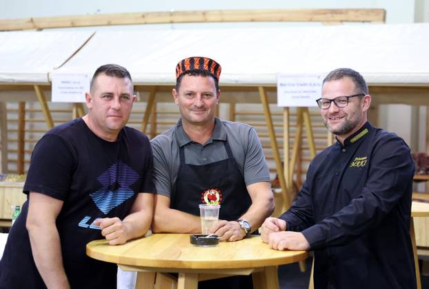 Drniš: Otvoren 9. me?unarodni festival pršuta