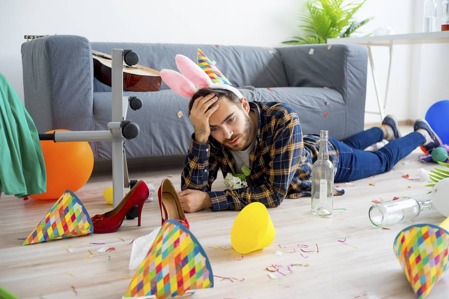 Kada se previše popije: Spavala sam s oženjenim prijateljem, učinili smo to na groblju...