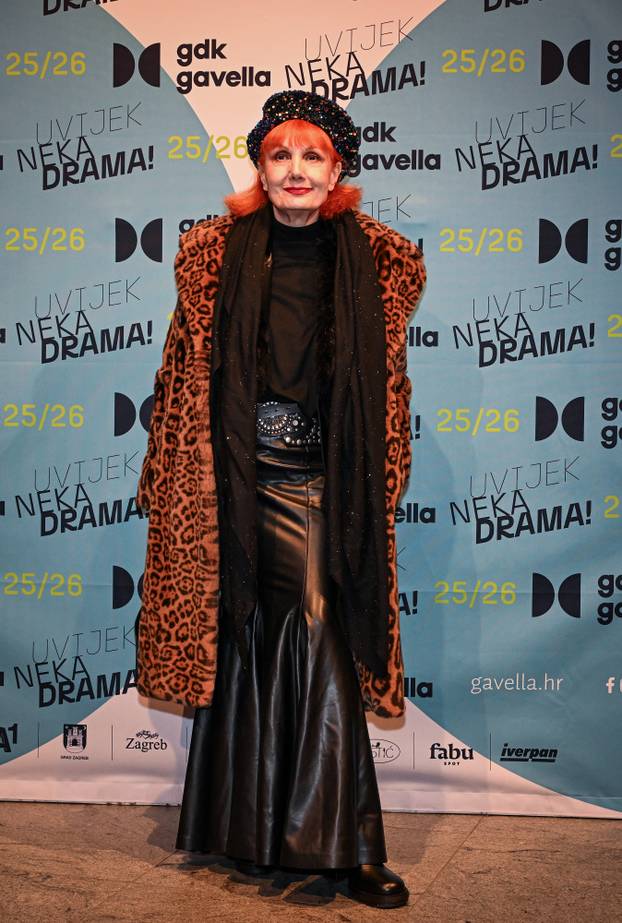 Zagreb: Dolazak poznatih na premijeru predstave "Samci" u kazalištu Gavella