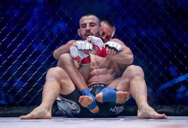 Zagreb: Borilački spektakl KSW 51, Antun Račić - Damian Stasiak