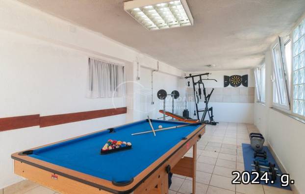 FOTO Hrvatski san: Pogledajte za koliko se prodaje kuća  - prvi red do mora u okolici Splita