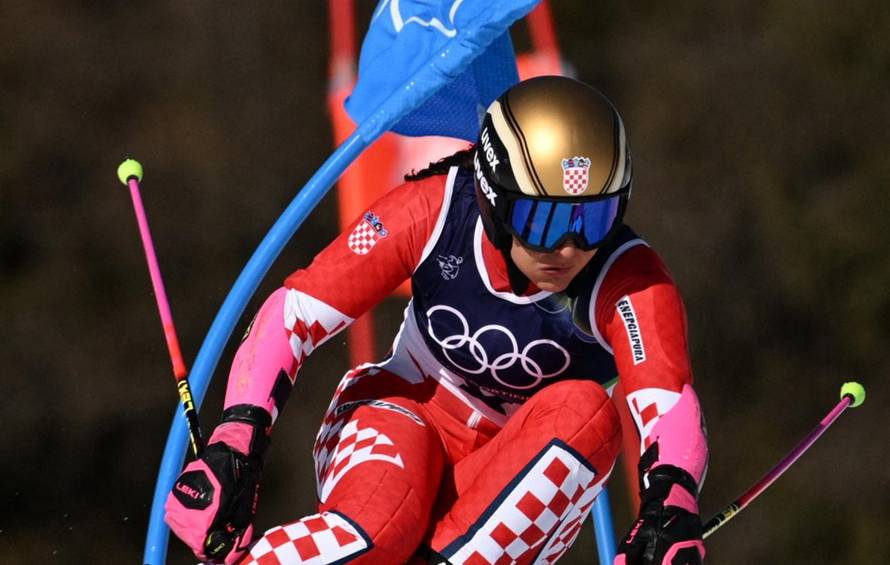 Alpine Skiing - Women's Giant Slalom Run 1